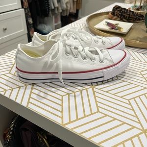 Women’s Converse Chuck Taylor All Stars
